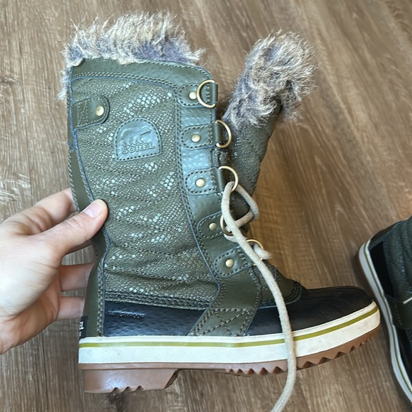 Sorel Other - 🆕❄️Sorel Waterproof Winter Boots
